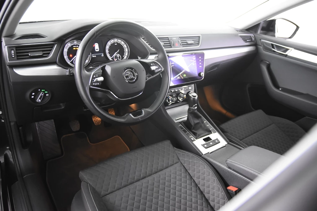Hoofdafbeelding Škoda Superb