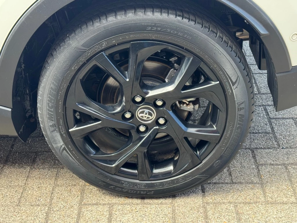 Hoofdafbeelding Toyota C-HR