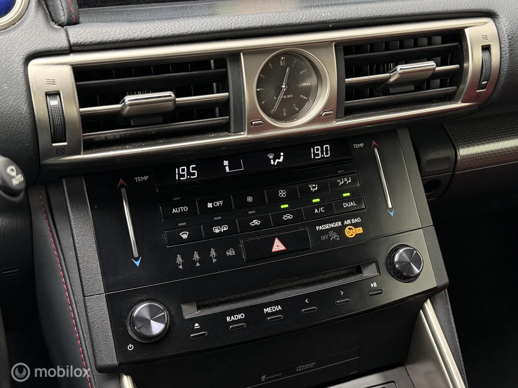 Hoofdafbeelding Lexus IS