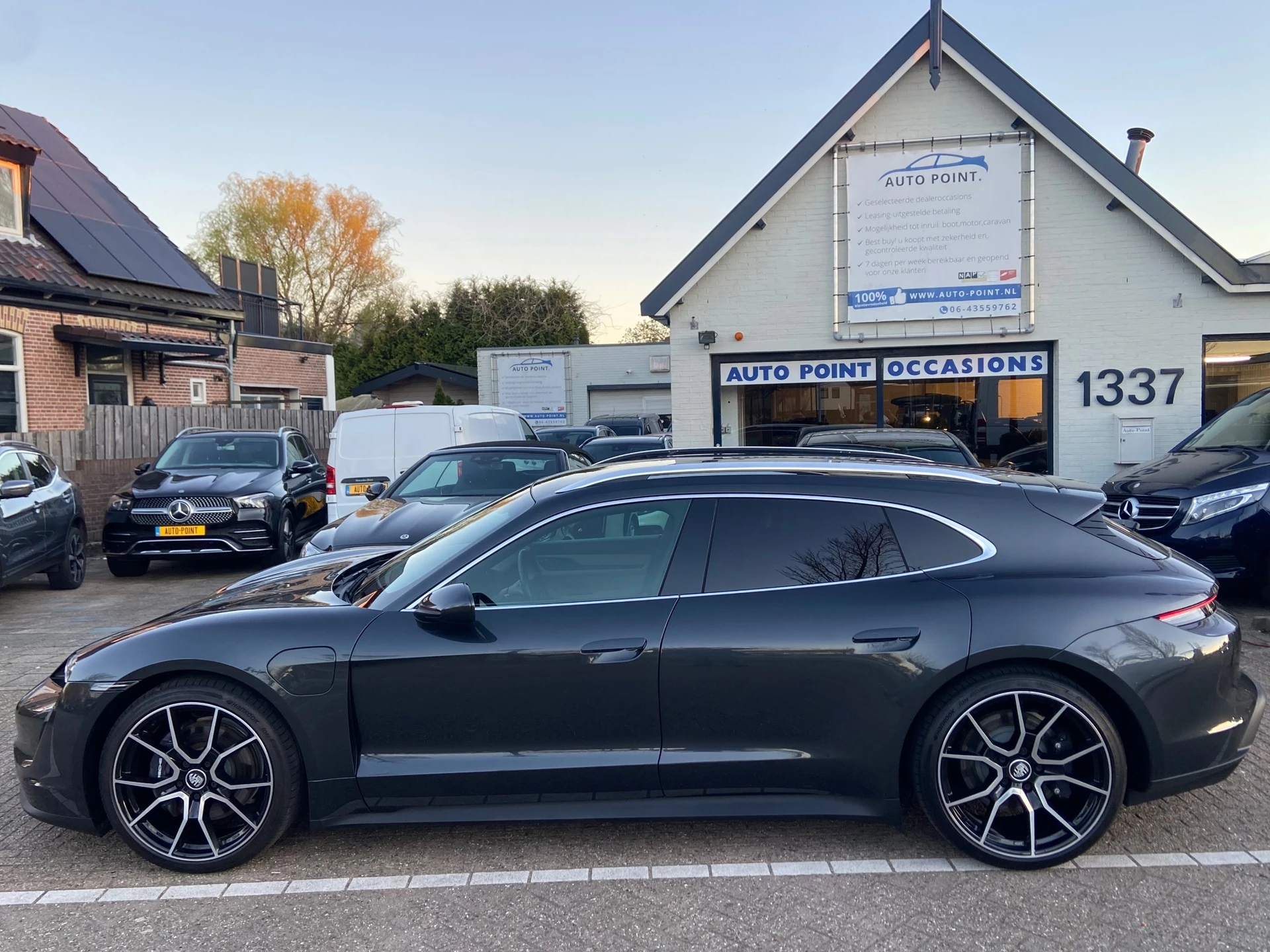 Hoofdafbeelding Porsche Taycan