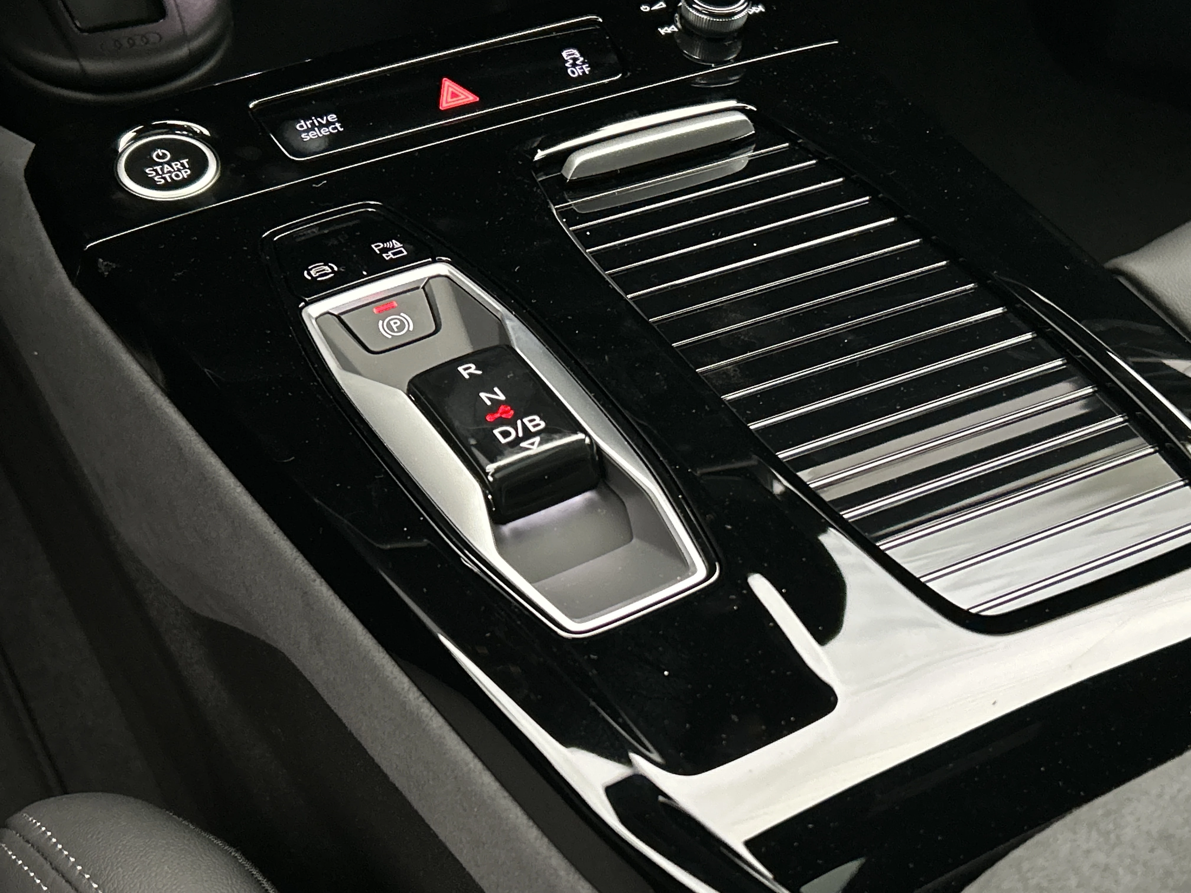 Hoofdafbeelding Audi Q6 e-tron