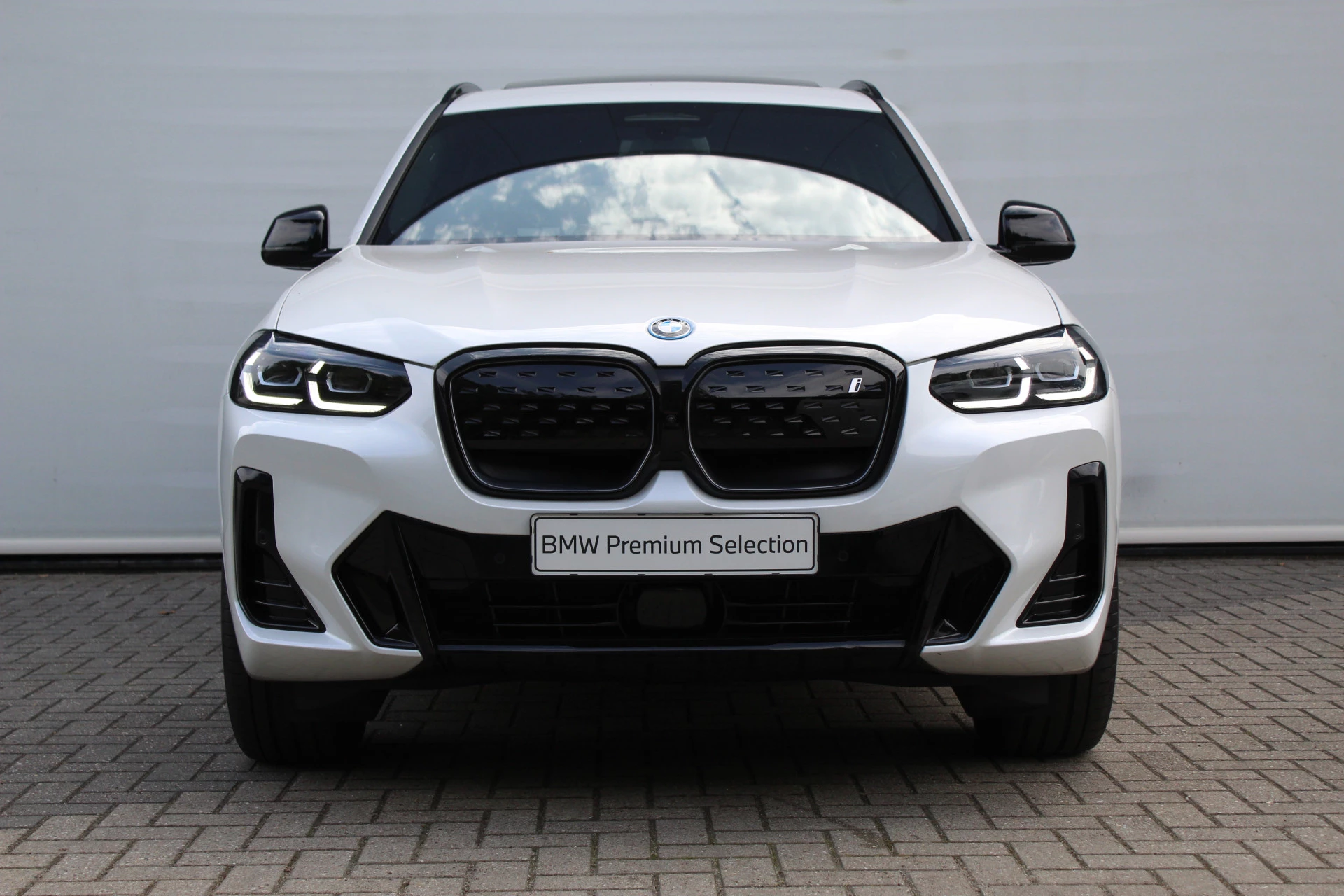 Hoofdafbeelding BMW iX3