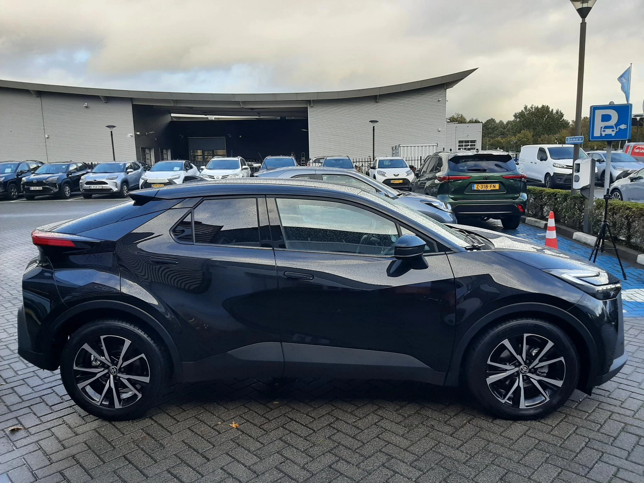 Hoofdafbeelding Toyota C-HR
