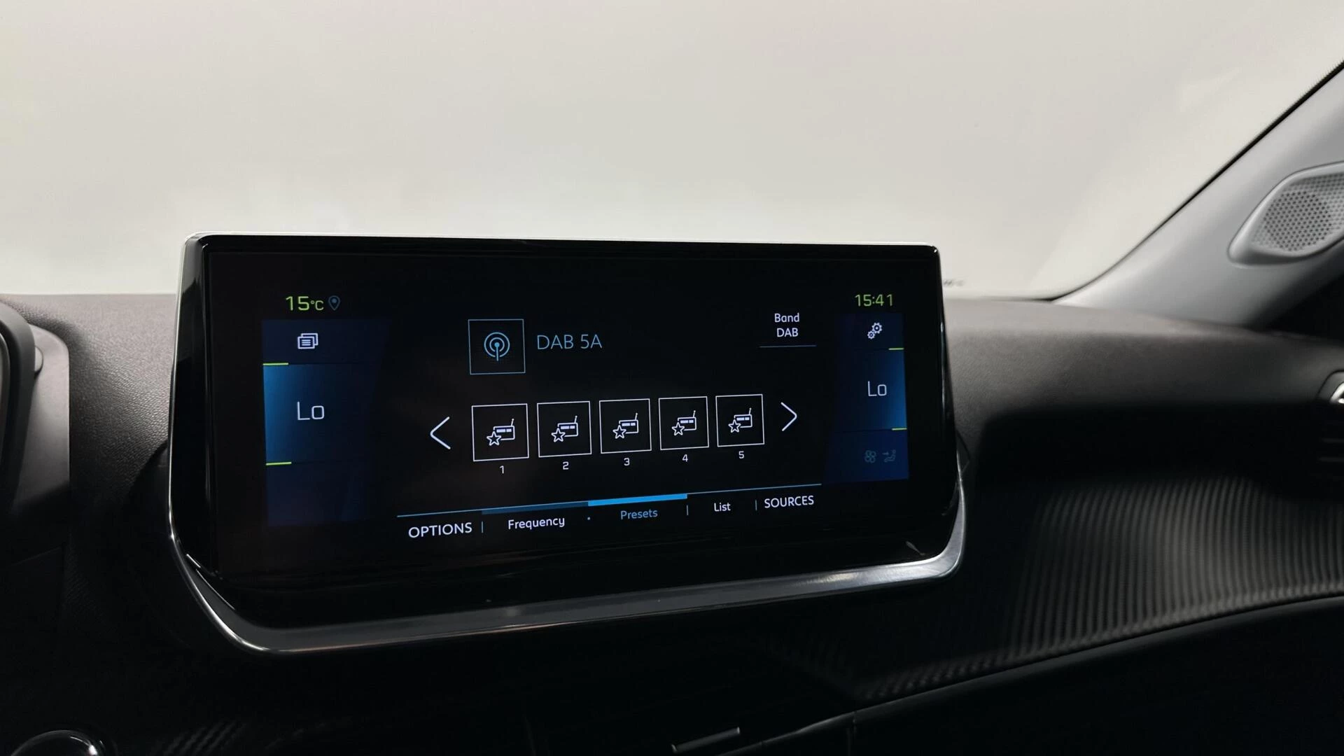 Hoofdafbeelding Peugeot e-2008