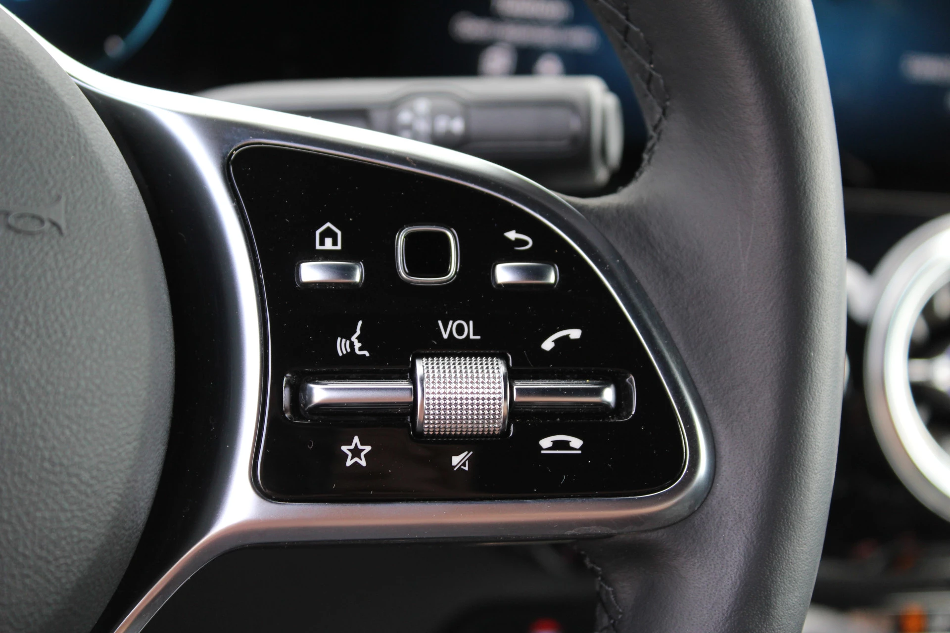 Hoofdafbeelding Mercedes-Benz EQB