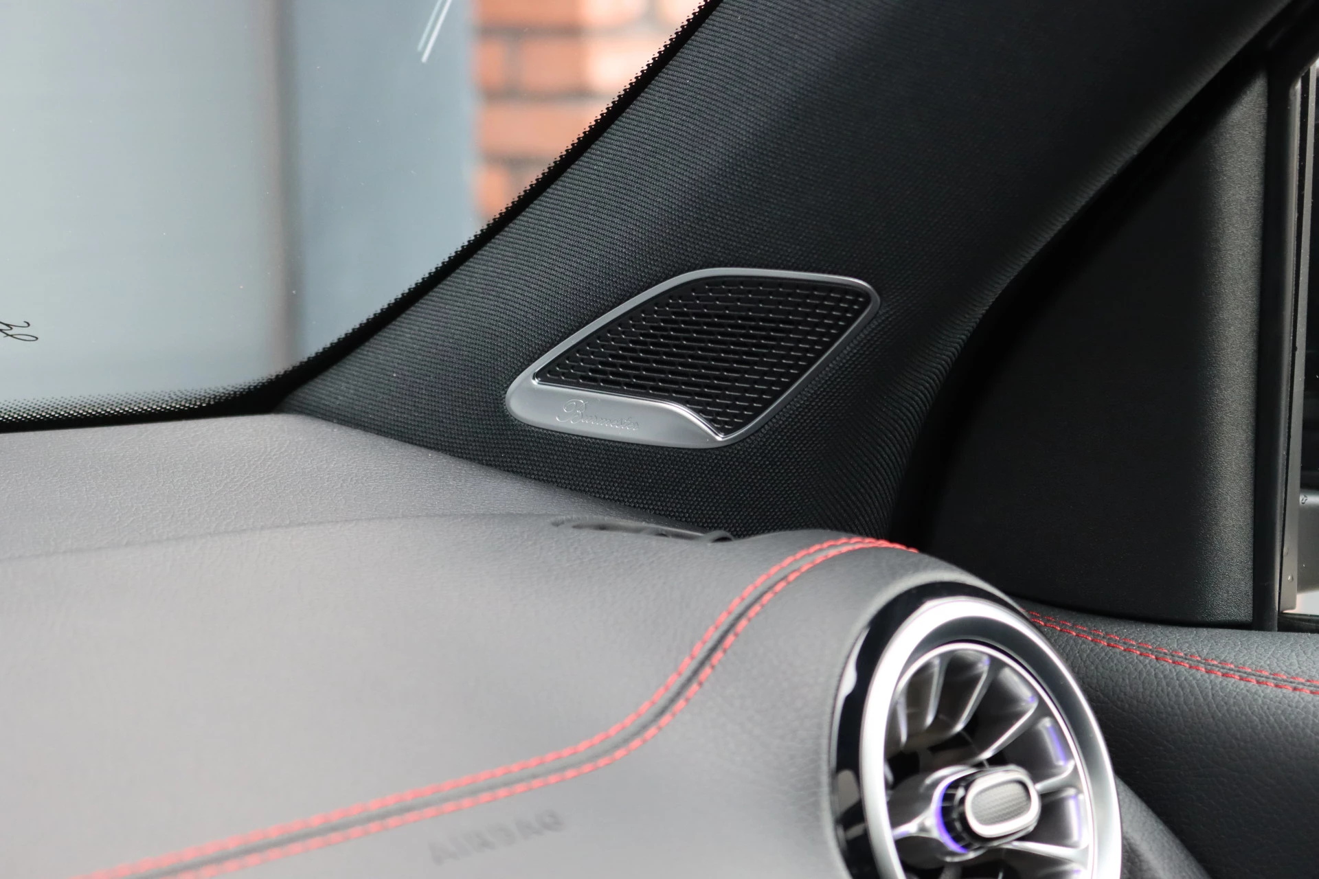 Hoofdafbeelding Mercedes-Benz EQB