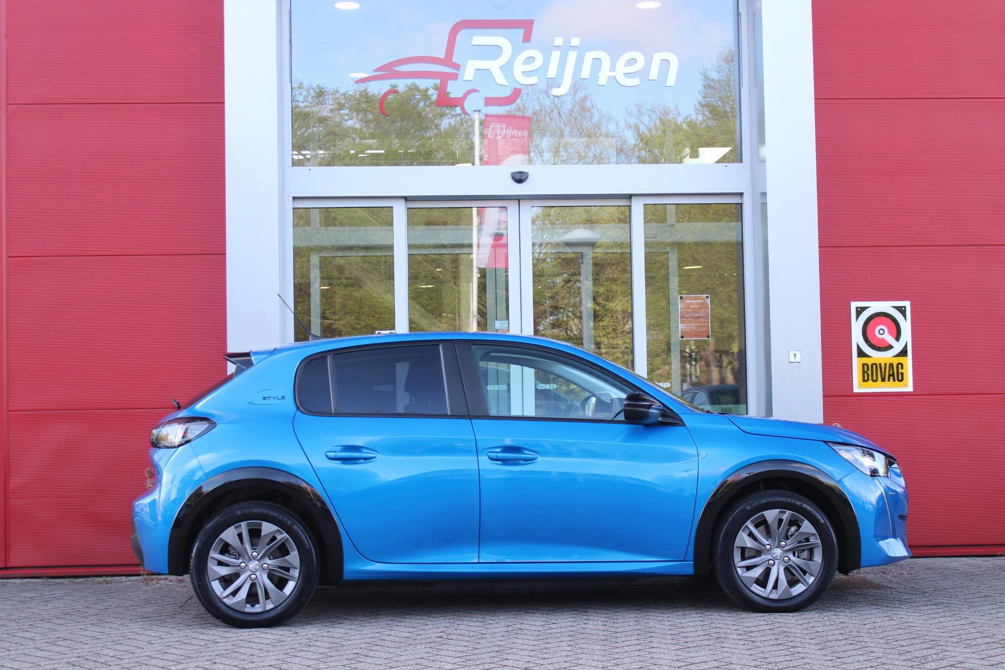 Hoofdafbeelding Peugeot e-208