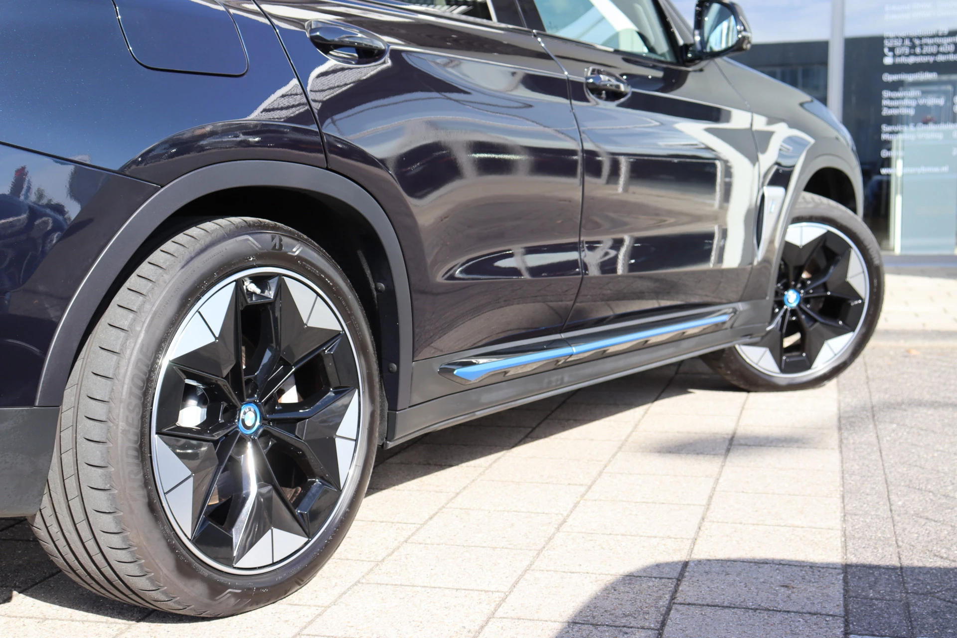 Hoofdafbeelding BMW iX3