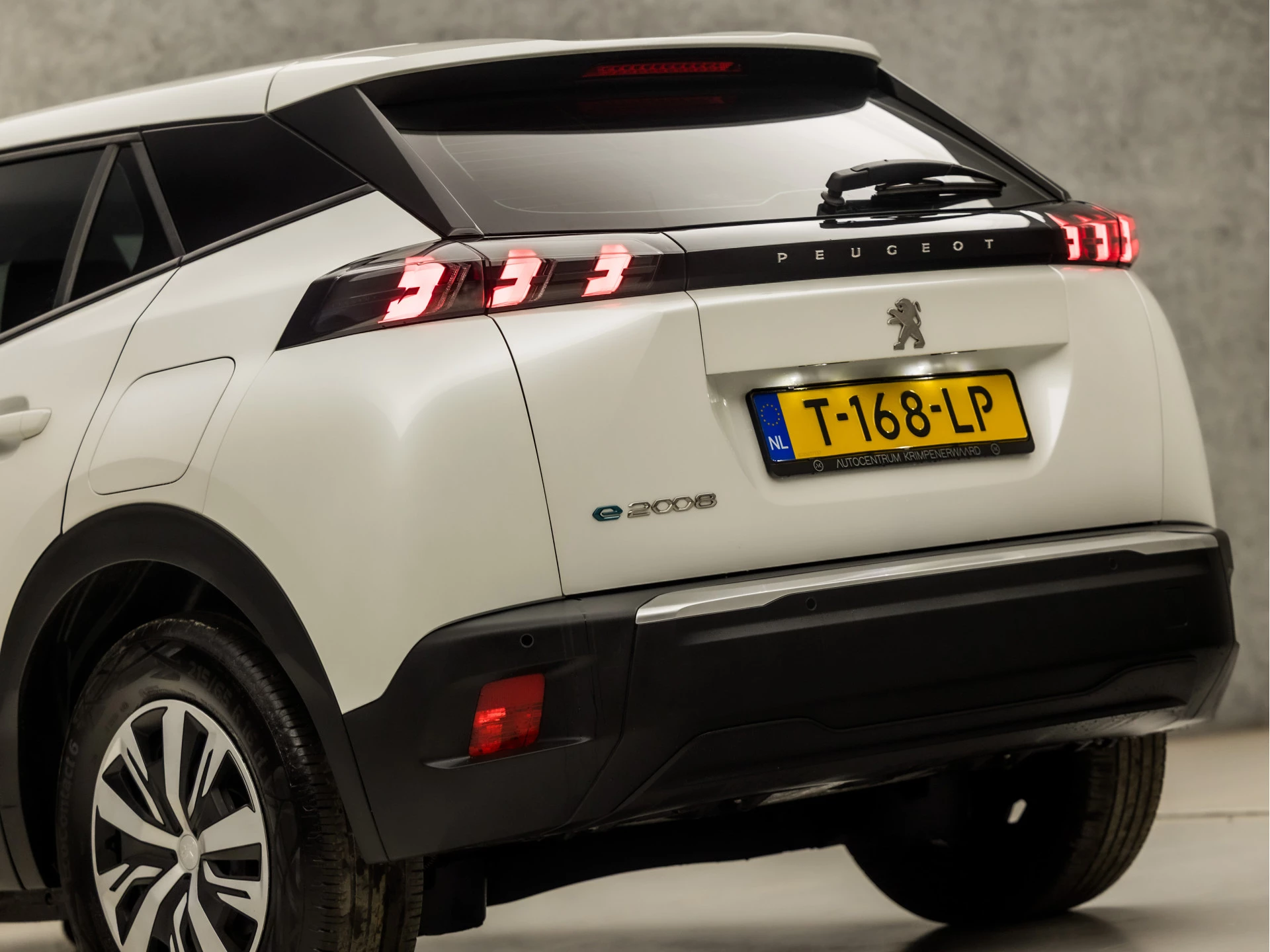 Hoofdafbeelding Peugeot e-2008