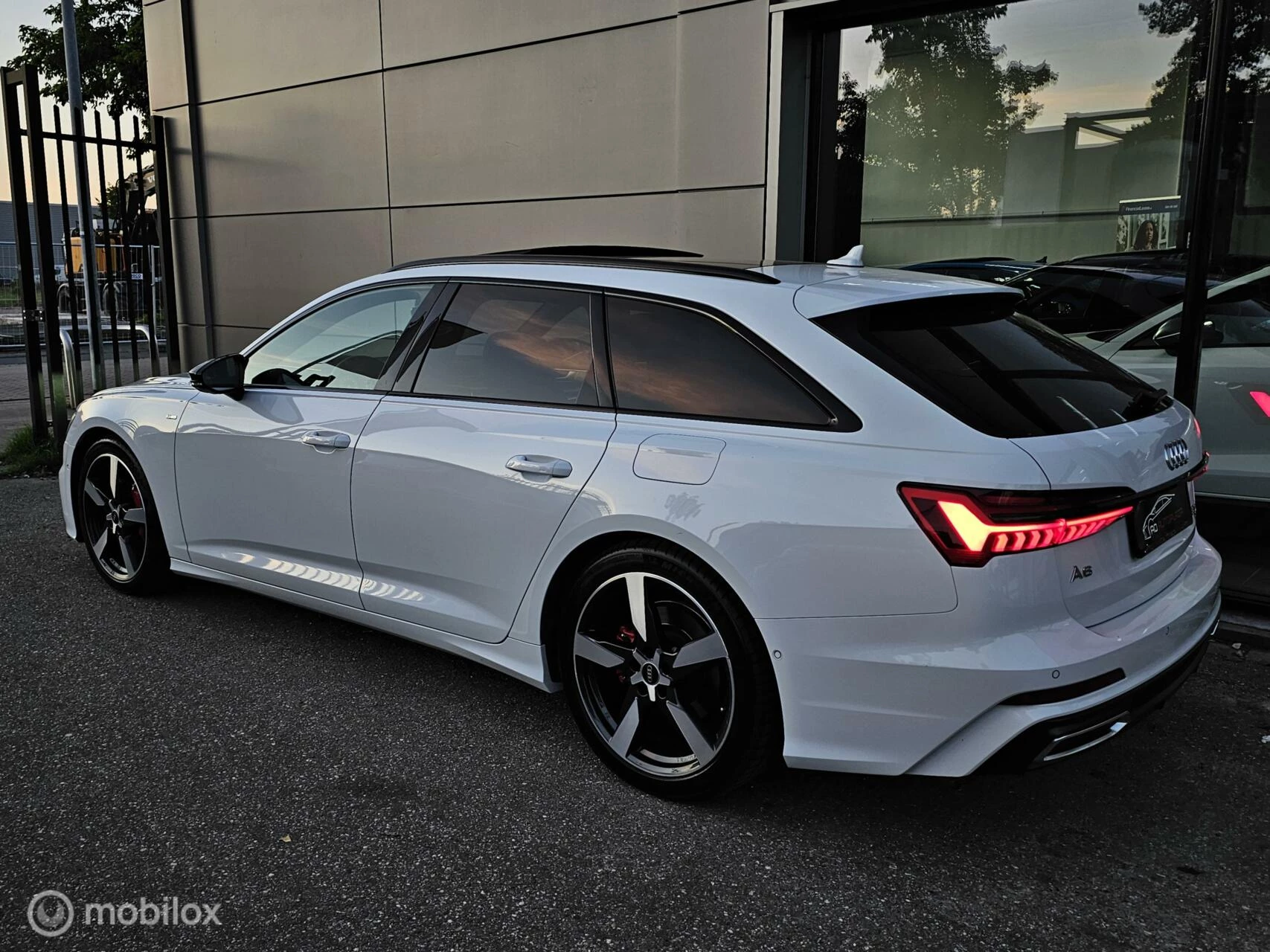 Hoofdafbeelding Audi A6