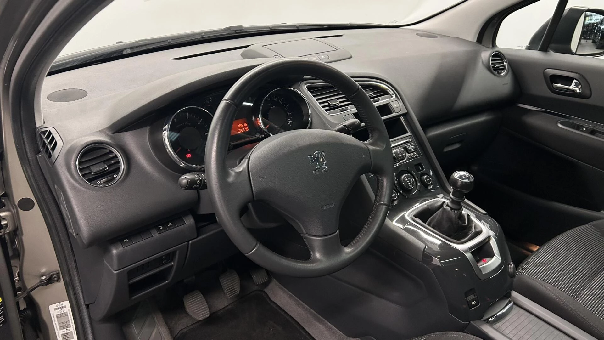 Hoofdafbeelding Peugeot 5008