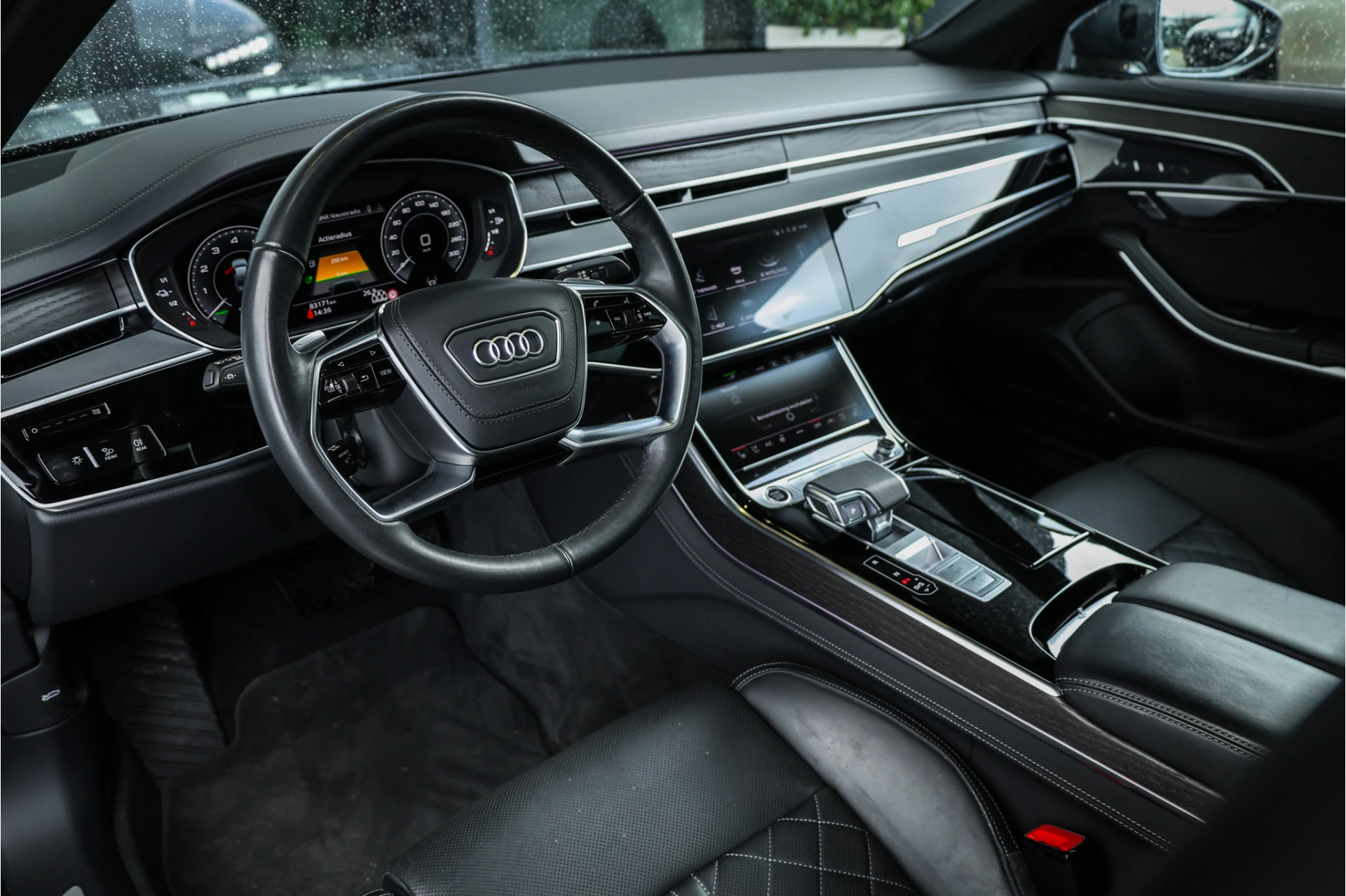 Hoofdafbeelding Audi A8