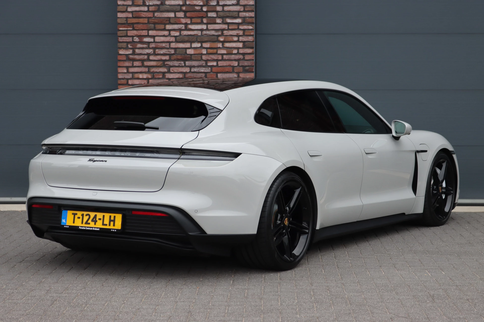 Hoofdafbeelding Porsche Taycan