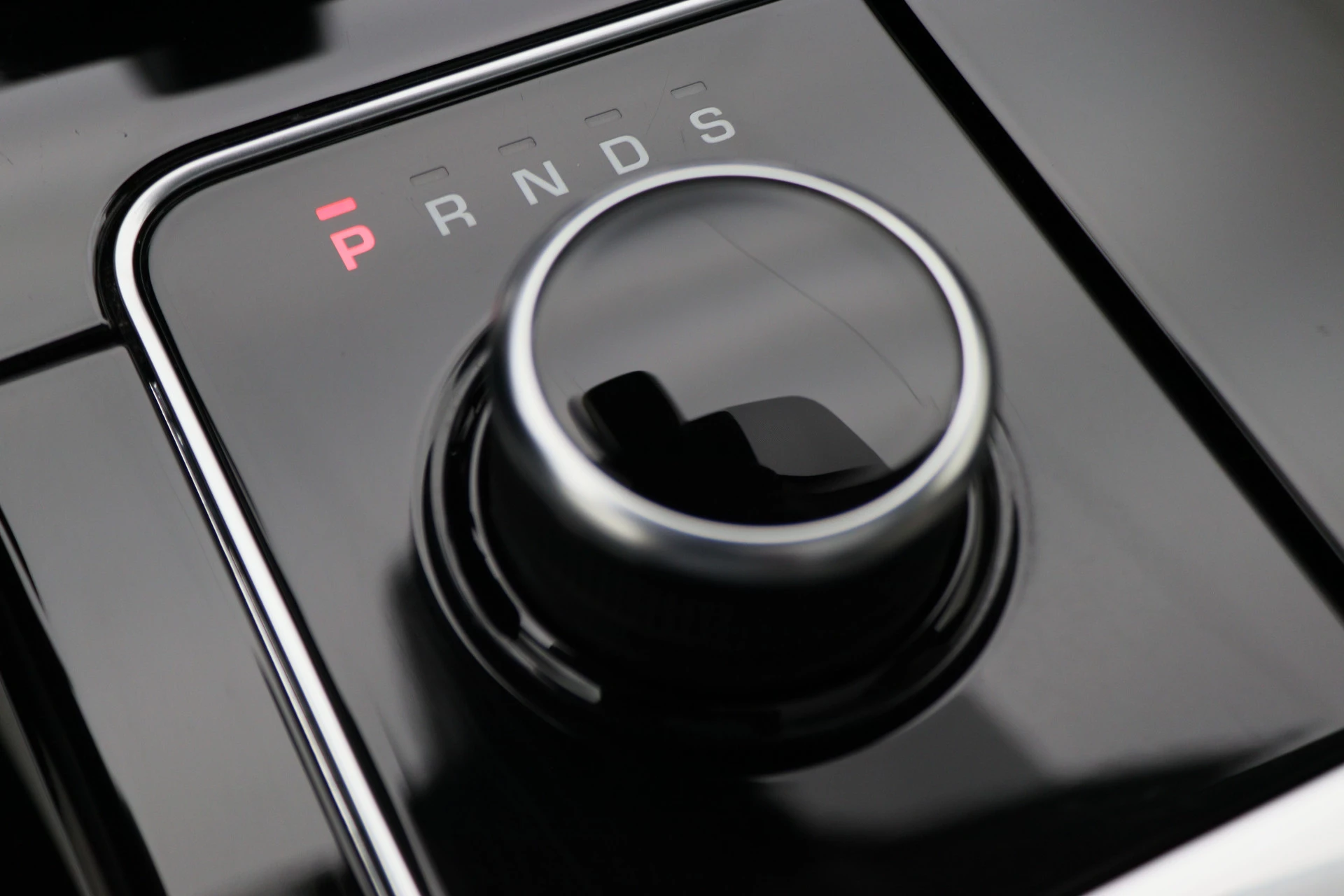 Hoofdafbeelding Land Rover Range Rover Velar