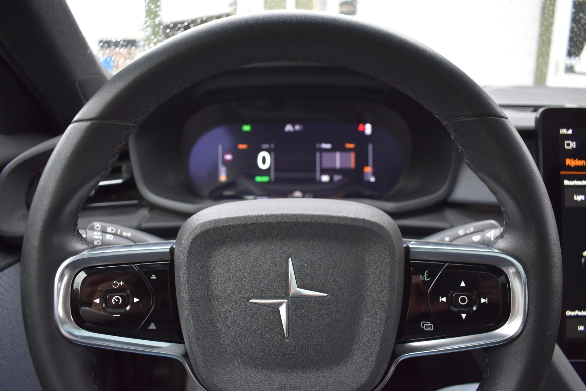 Hoofdafbeelding Polestar 2