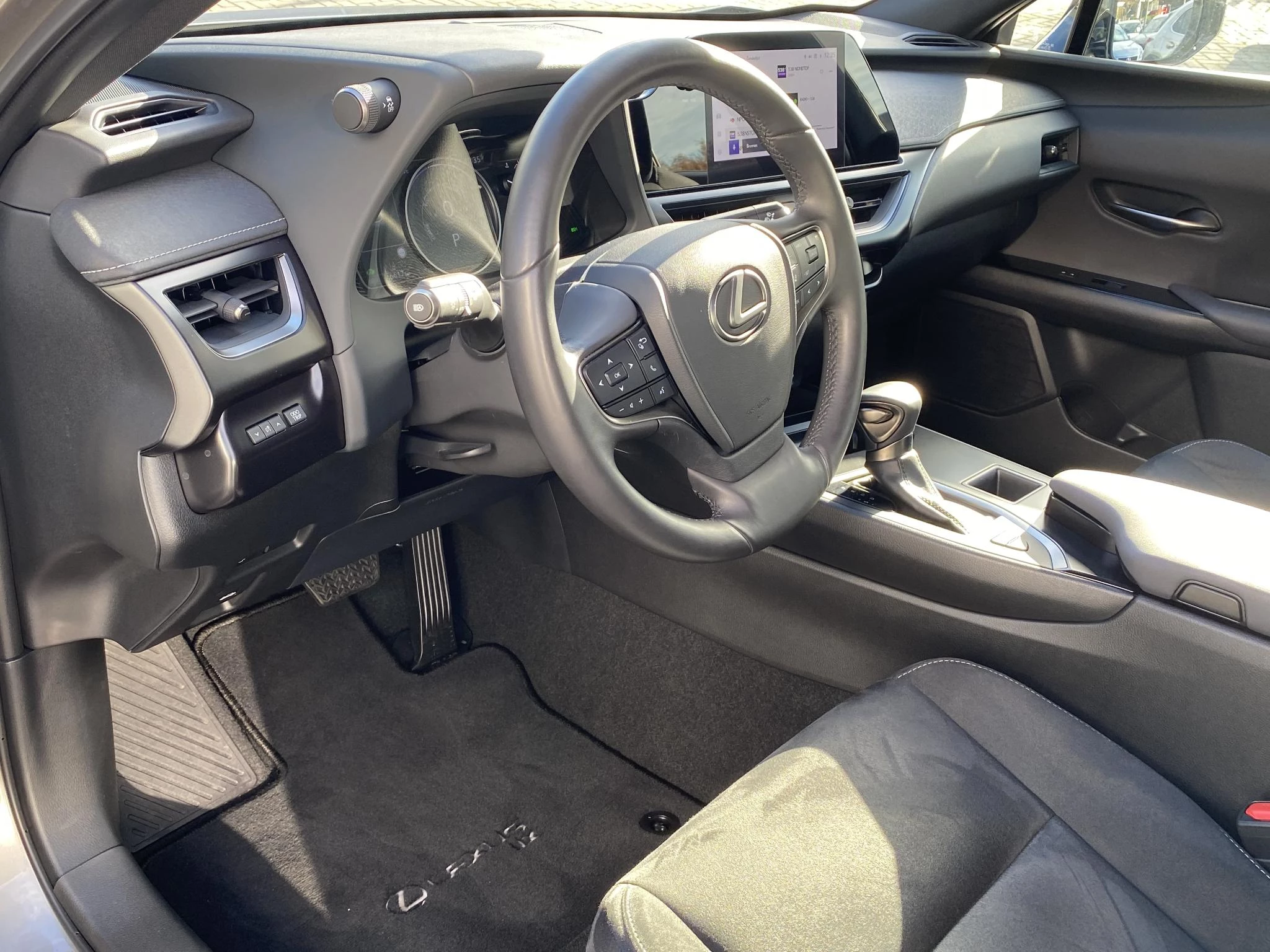 Hoofdafbeelding Lexus UX