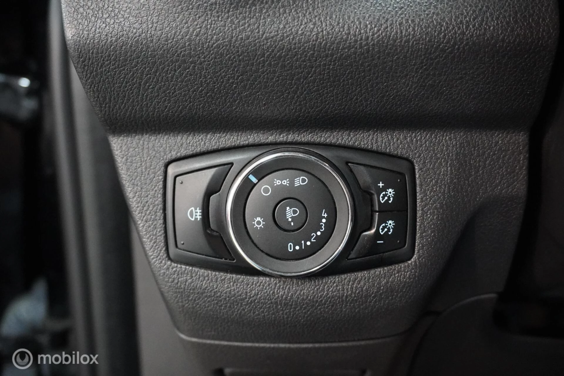 Hoofdafbeelding Ford Transit Courier