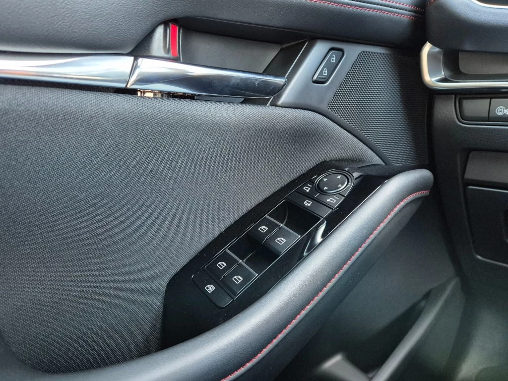Hoofdafbeelding Mazda 3