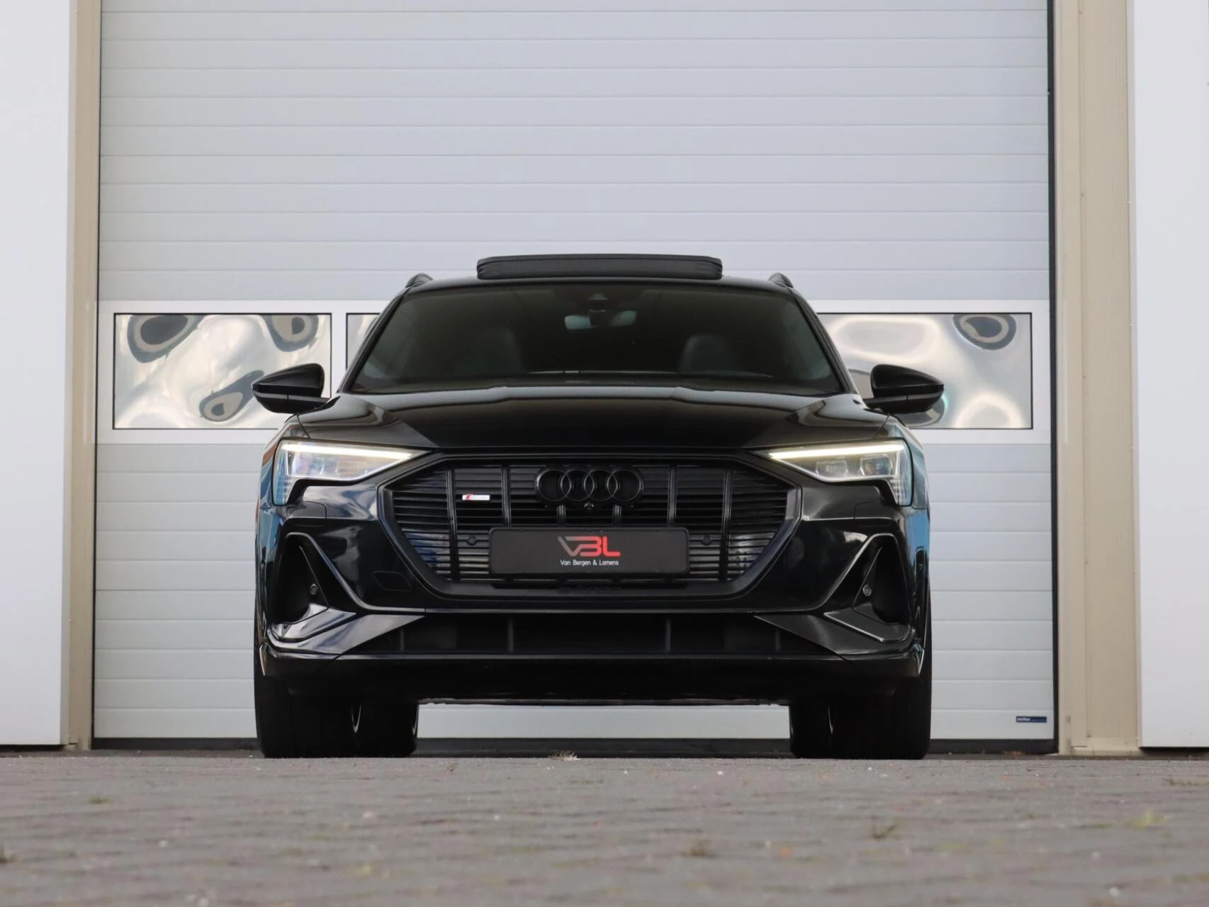 Hoofdafbeelding Audi e-tron