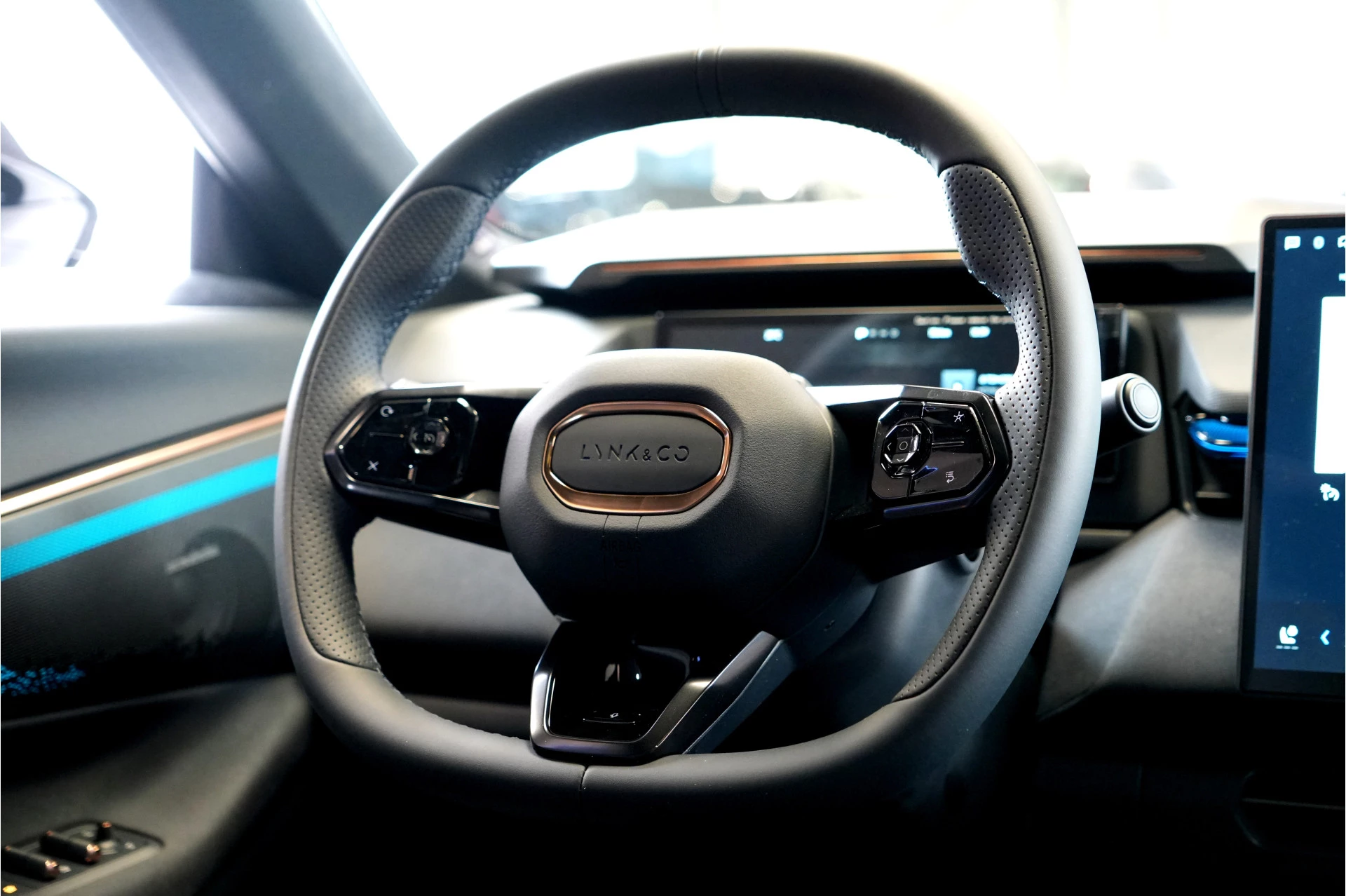 Hoofdafbeelding Lynk & Co 08