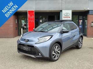 Toyota Aygo X 1.0 ENVY CABRIO NIEUW DIRECT LEVERBAAR PARK-SENSOREN NAVI CLIMA 18'' LM-VELGEN AD-CRUISE APPLE/ANDROID