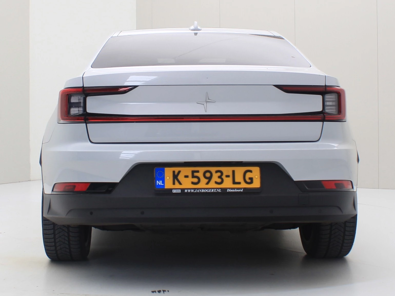 Hoofdafbeelding Polestar 2