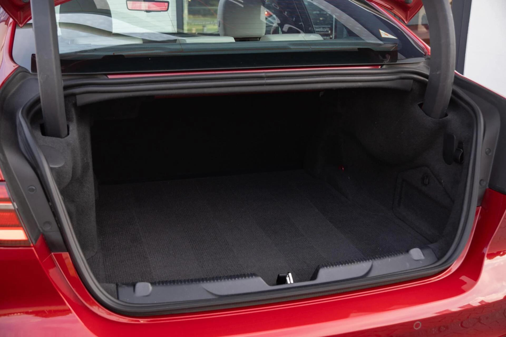 Hoofdafbeelding Jaguar XE