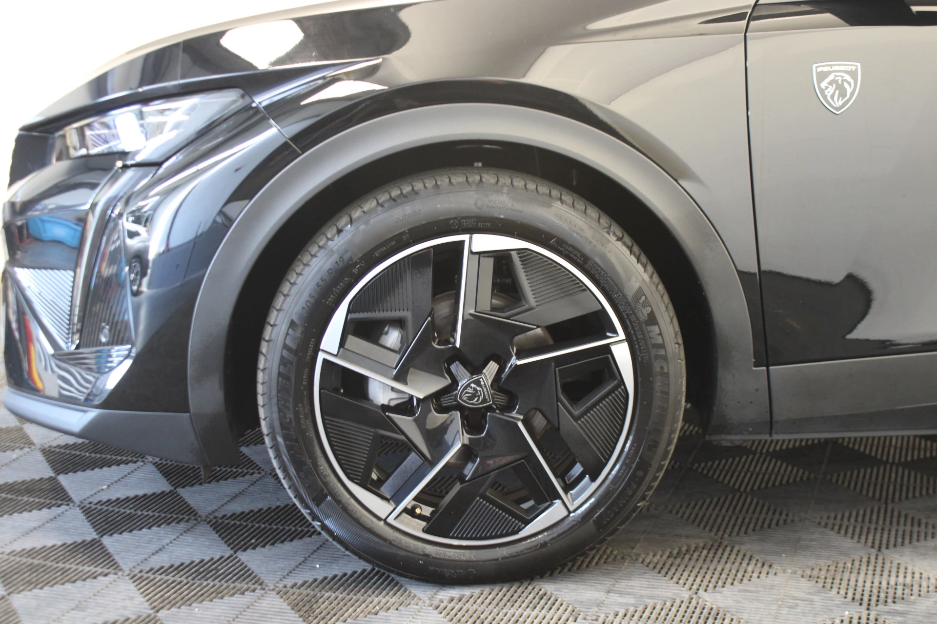 Hoofdafbeelding Peugeot 408