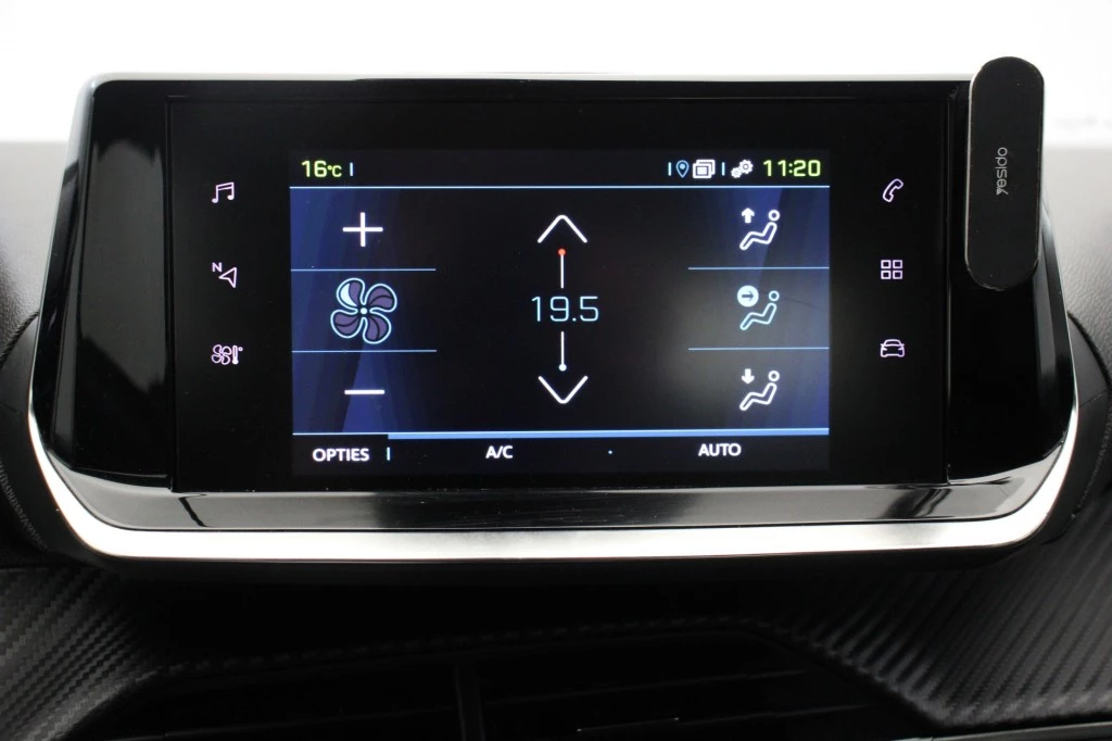 Hoofdafbeelding Peugeot e-2008