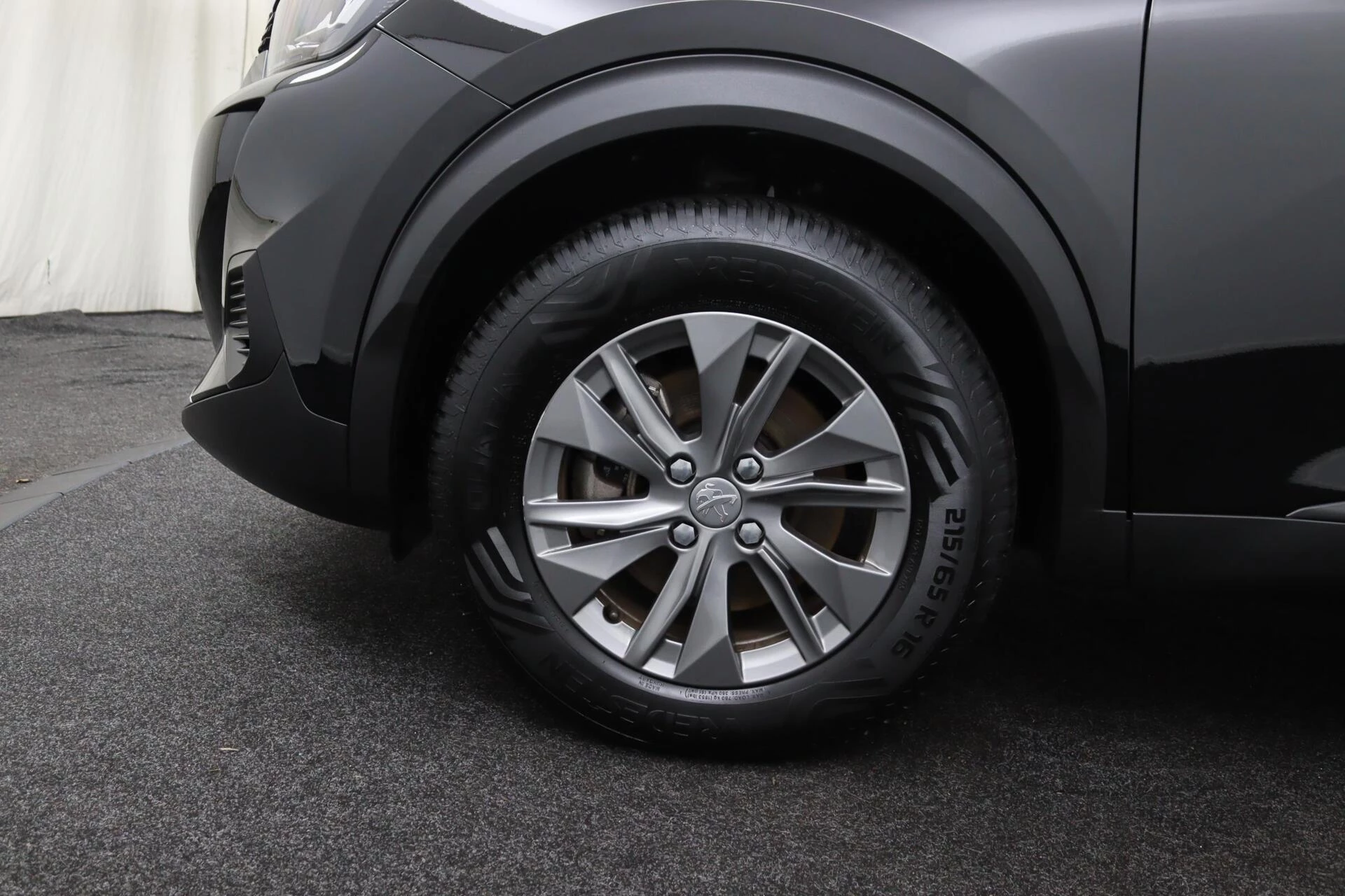 Hoofdafbeelding Peugeot e-2008