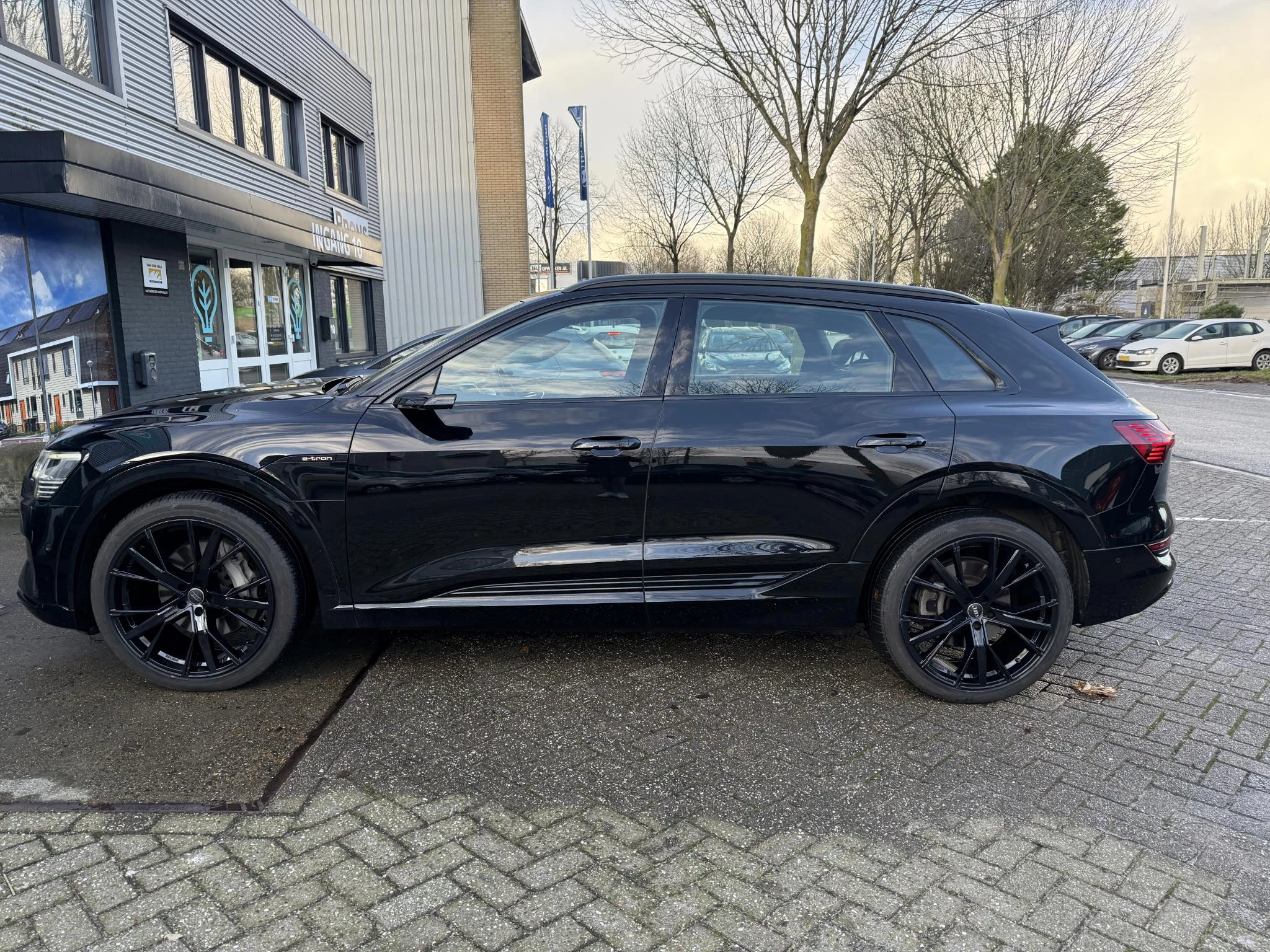 Hoofdafbeelding Audi e-tron