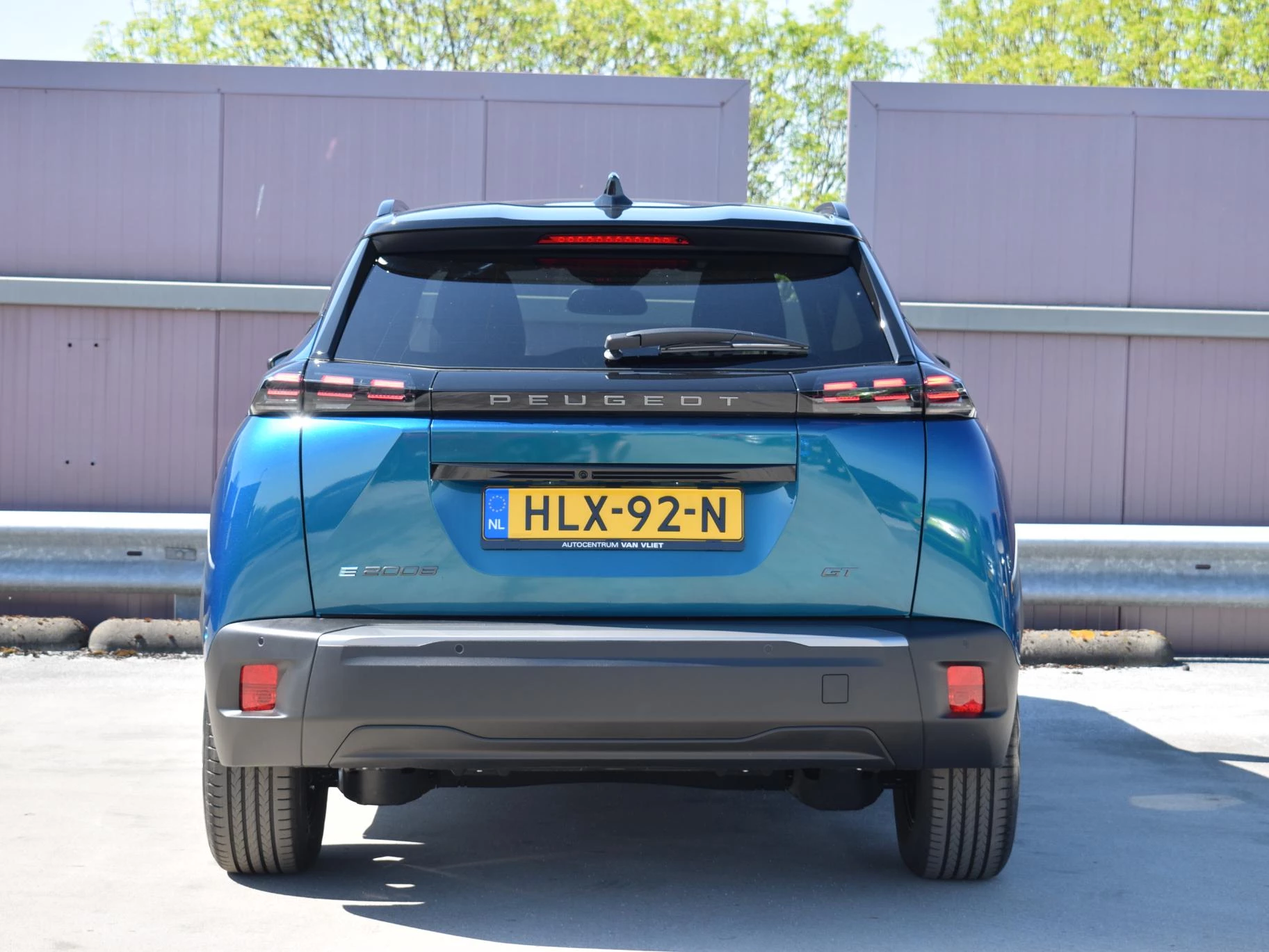 Hoofdafbeelding Peugeot e-2008