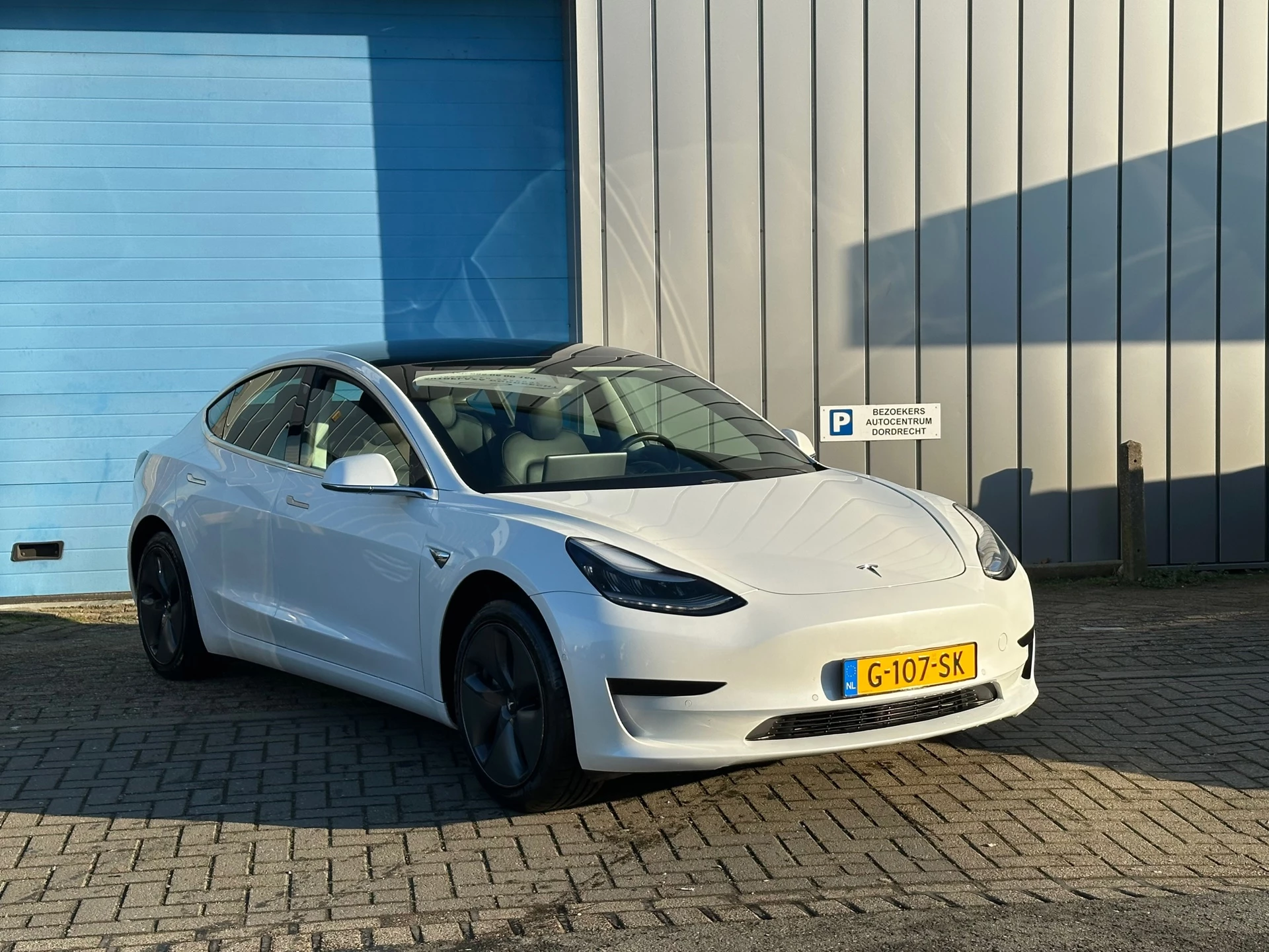 Hoofdafbeelding Tesla Model 3