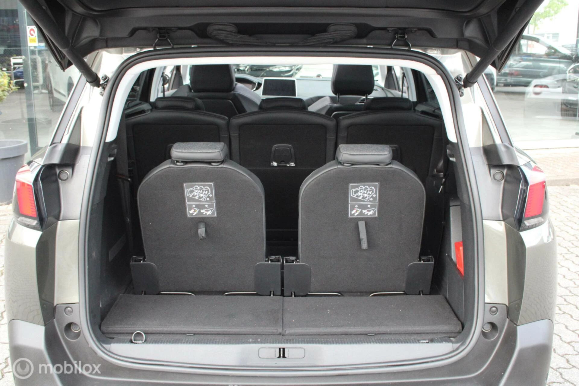 Hoofdafbeelding Peugeot 5008