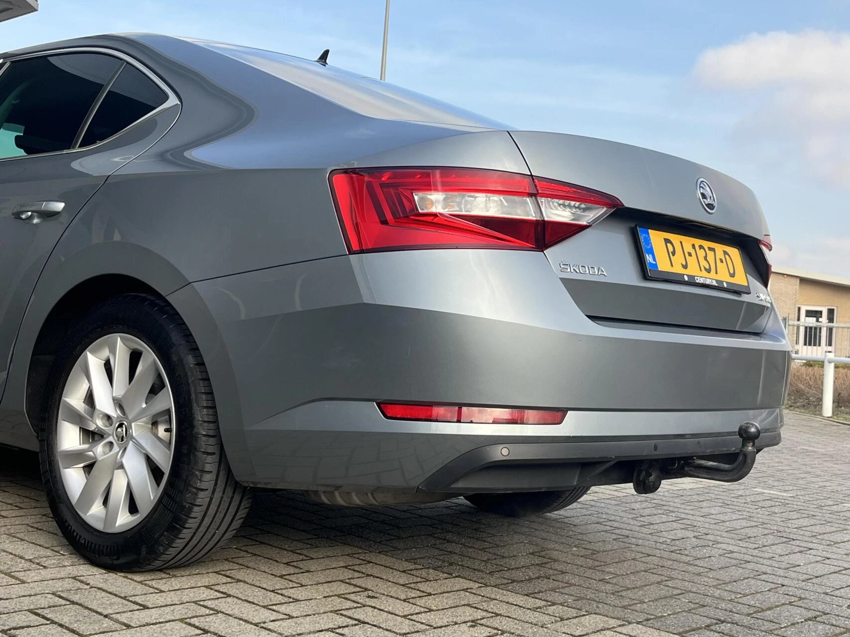 Hoofdafbeelding Škoda Superb
