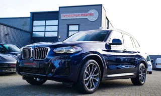 BMW X3 xDrive30e High executive | M-pakket | Panorama | Camera | Harman/Kardon | Stuuwiel verwarmd | Luxe Nappa Leder | 20 inch |