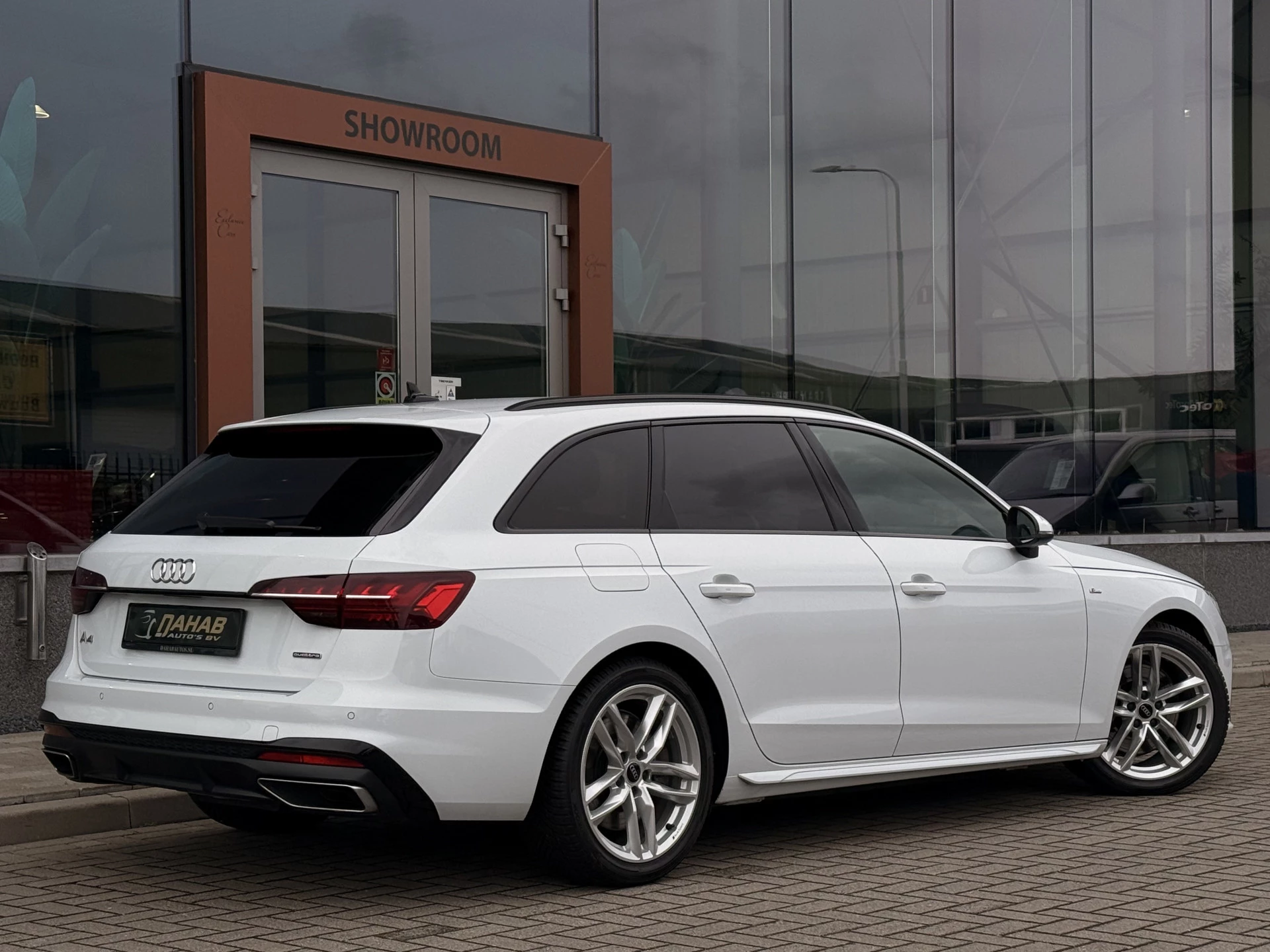 Hoofdafbeelding Audi A4