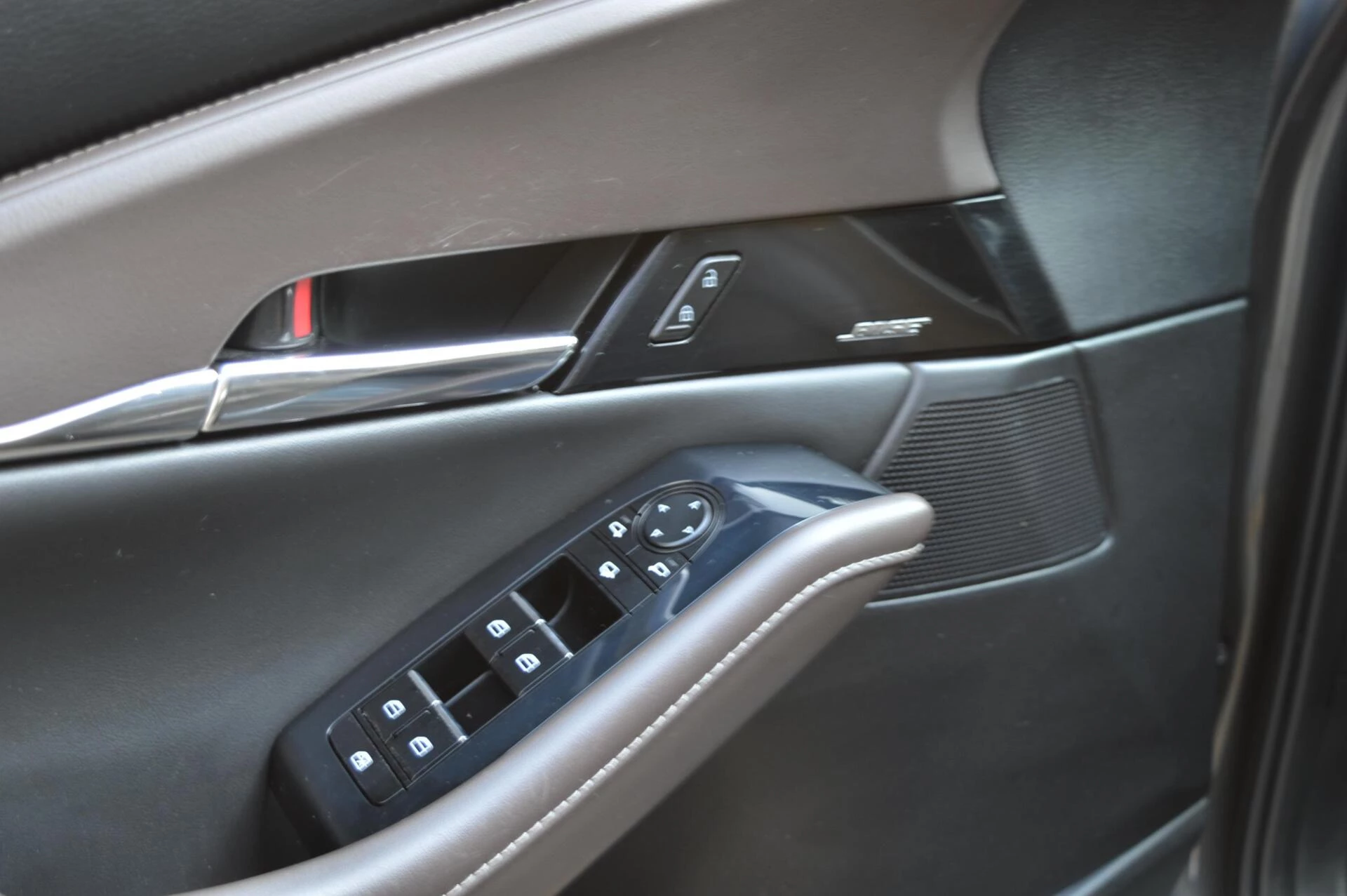 Hoofdafbeelding Mazda CX-30