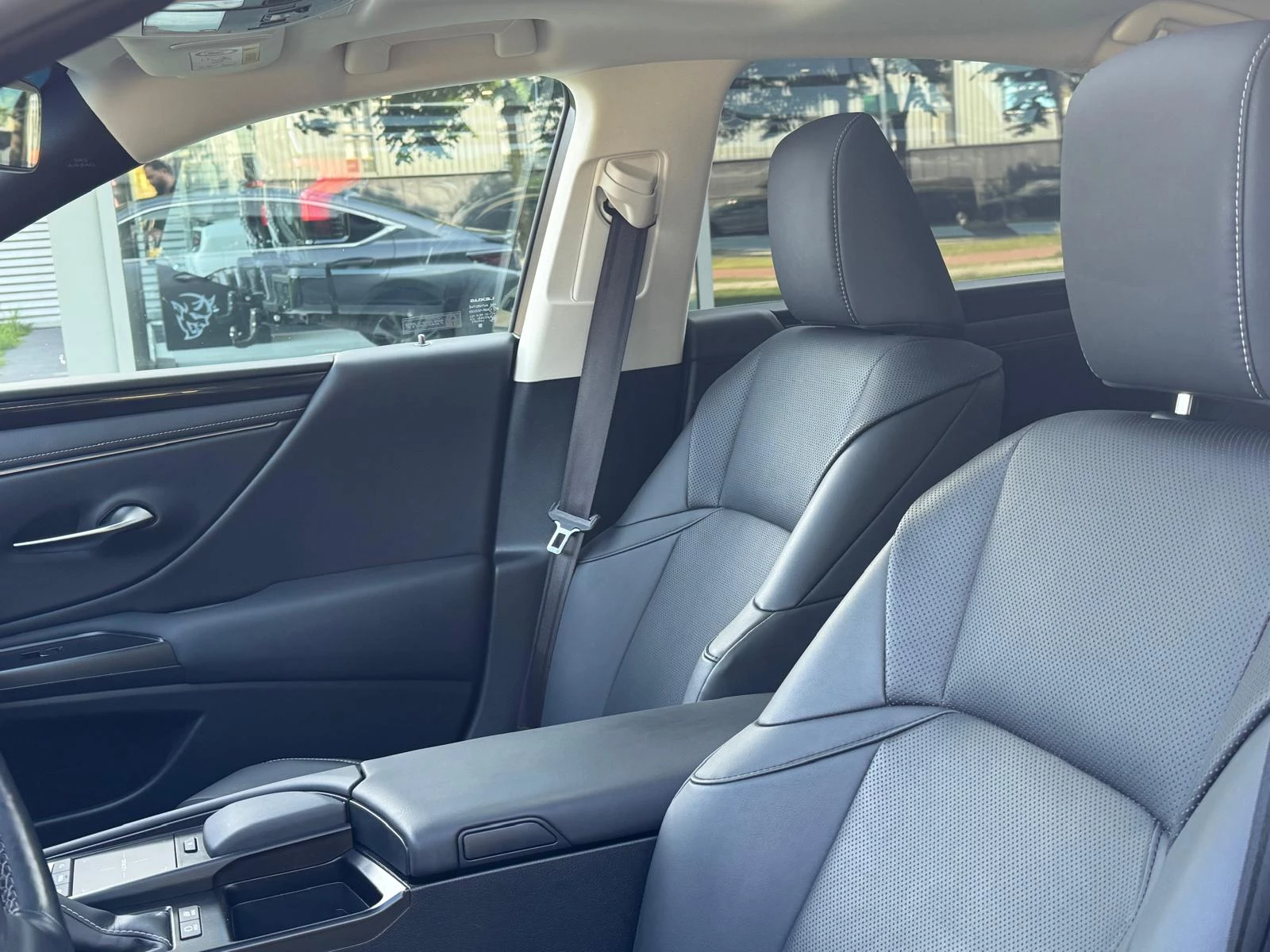 Hoofdafbeelding Lexus ES