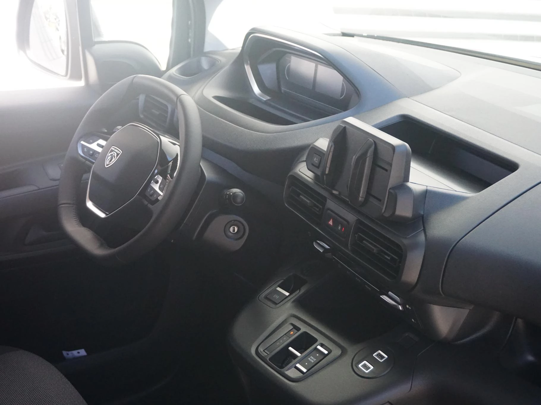 Hoofdafbeelding Peugeot e-Partner