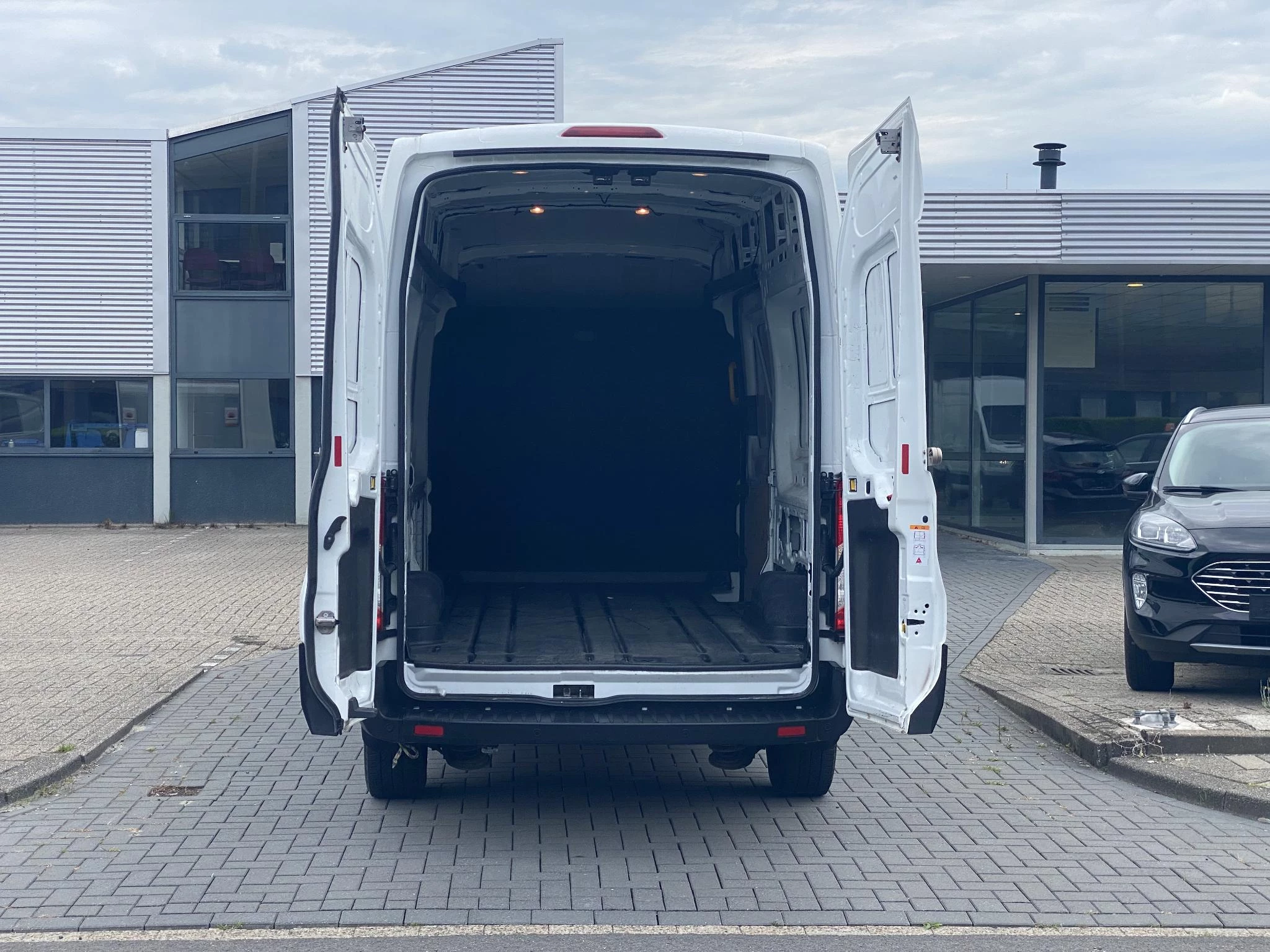 Hoofdafbeelding Ford E-Transit