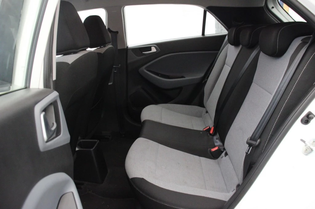 Hoofdafbeelding Hyundai i20