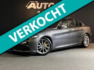 Hoofdafbeelding Alfa Romeo Giulia Alfa Romeo Giulia 2.0T Super MemorySeats/Clima/Navi/Cruisecontrol/Aut/DAB/PDC