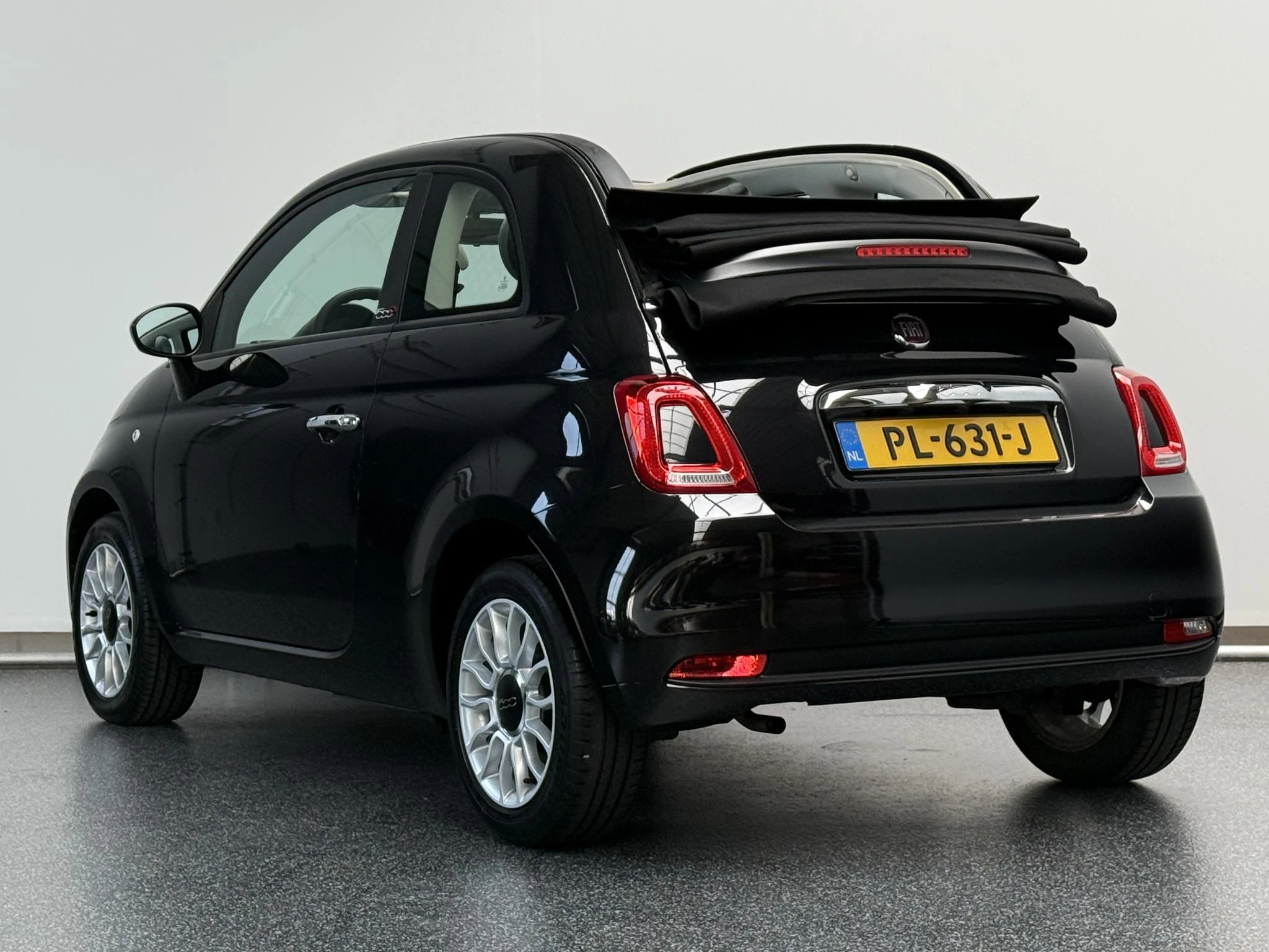 Hoofdafbeelding Fiat 500C