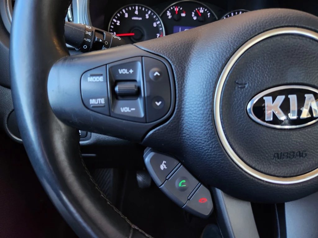 Hoofdafbeelding Kia Carens