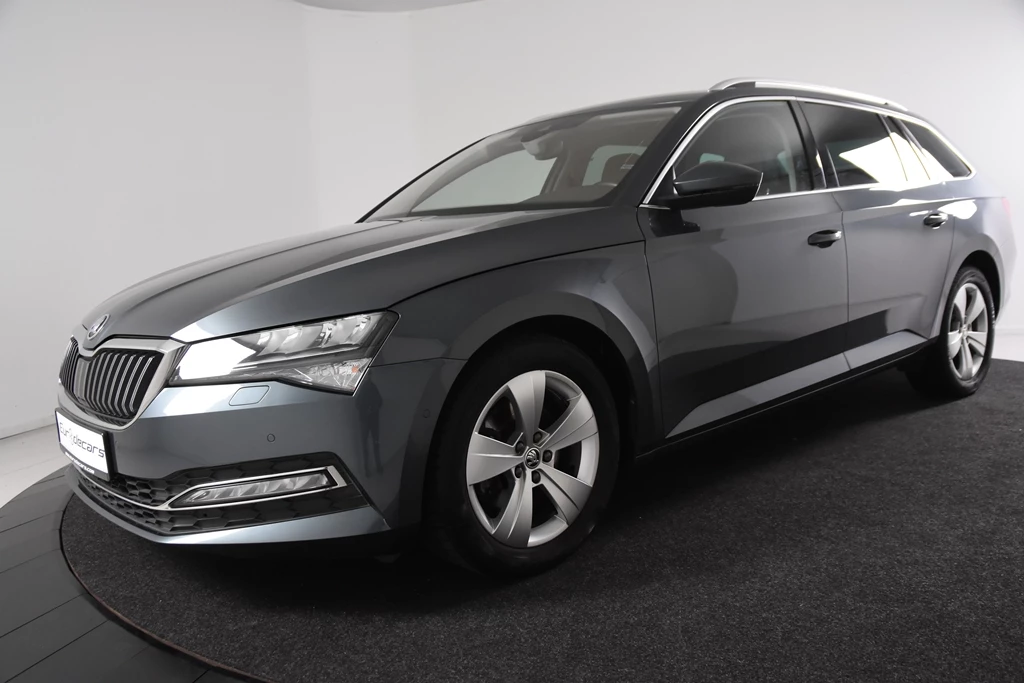Hoofdafbeelding Škoda Superb