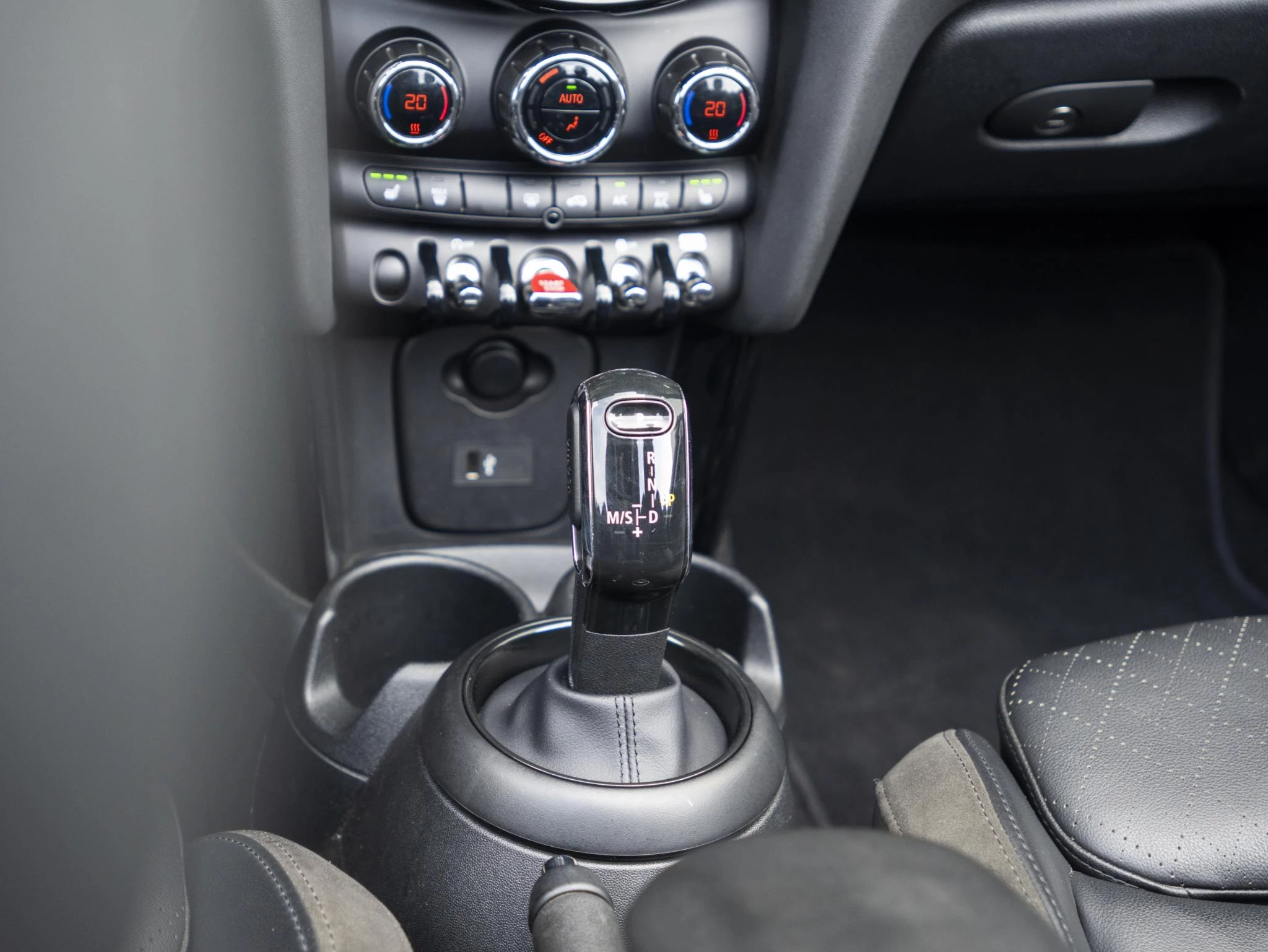 Hoofdafbeelding MINI Cooper Cabrio