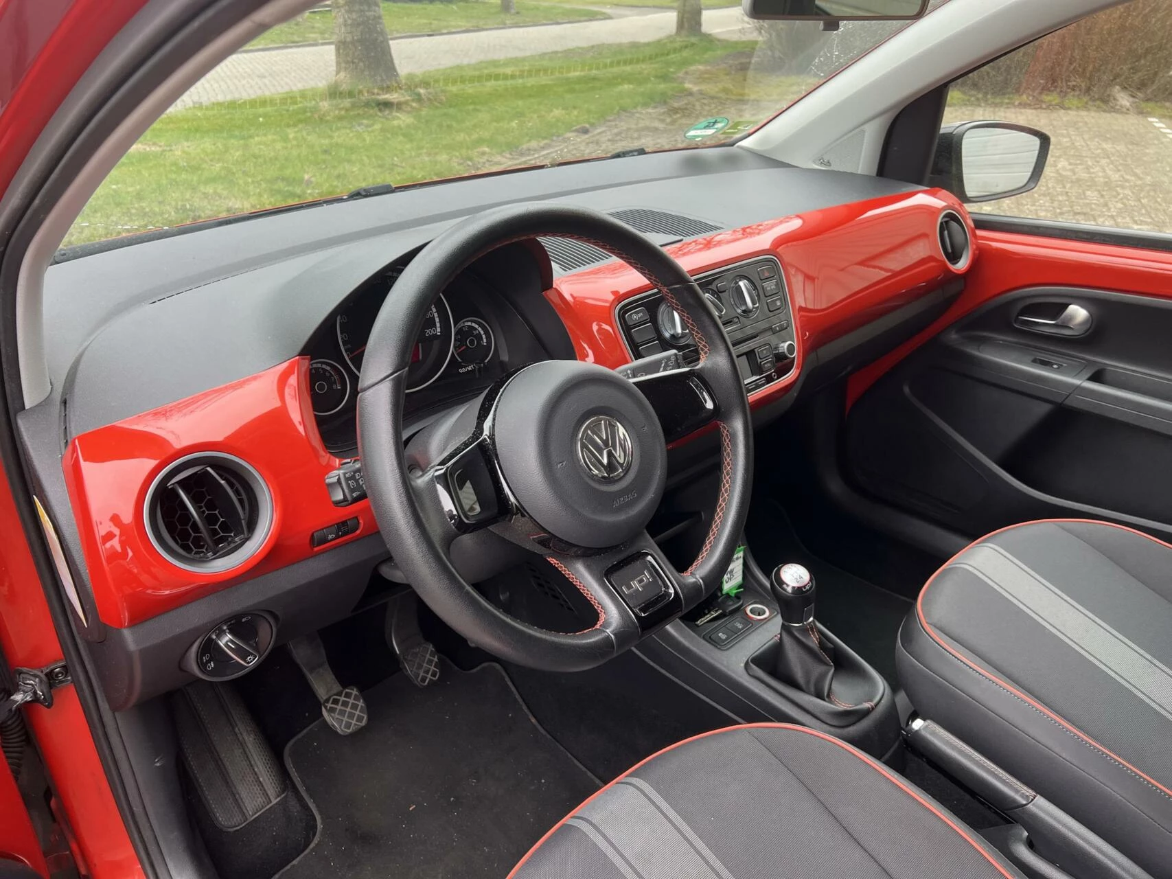 Hoofdafbeelding Volkswagen up!