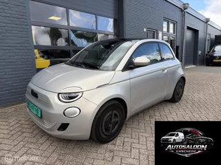 Hoofdafbeelding Fiat 500e Fiat 500e Giorgio Armani 42 kWh 118 PK Airco Navi Pano Leder