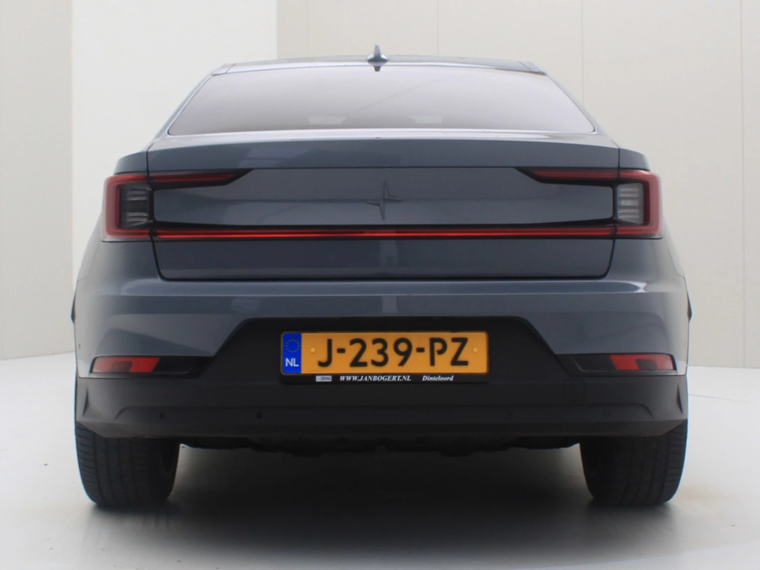 Hoofdafbeelding Polestar 2